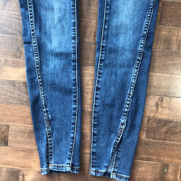 Anthropologie Blue Mid-Rise Skinny Jeans Slit Hem Size 26 - Picture 4 of 14